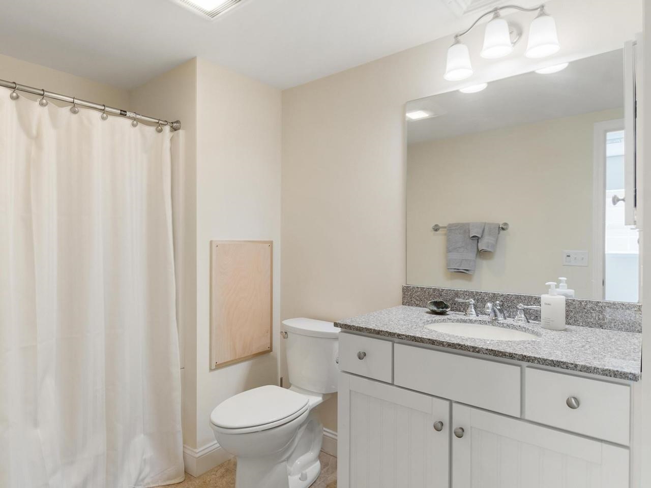 Basement full bathroom