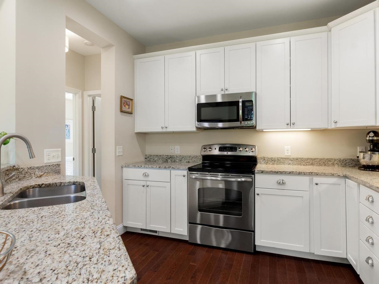 Granite kitchen counters
