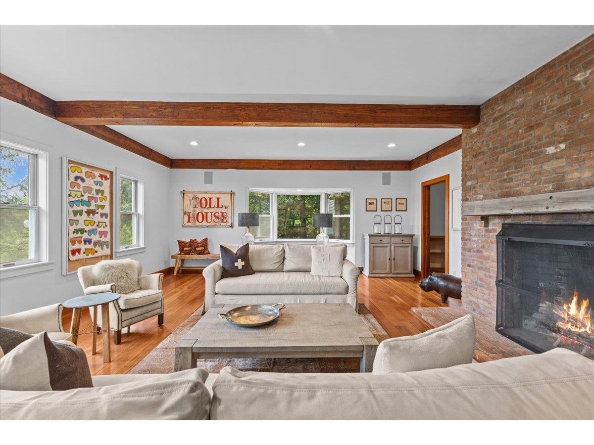 1444 Upper Hollow Road, Stowe
