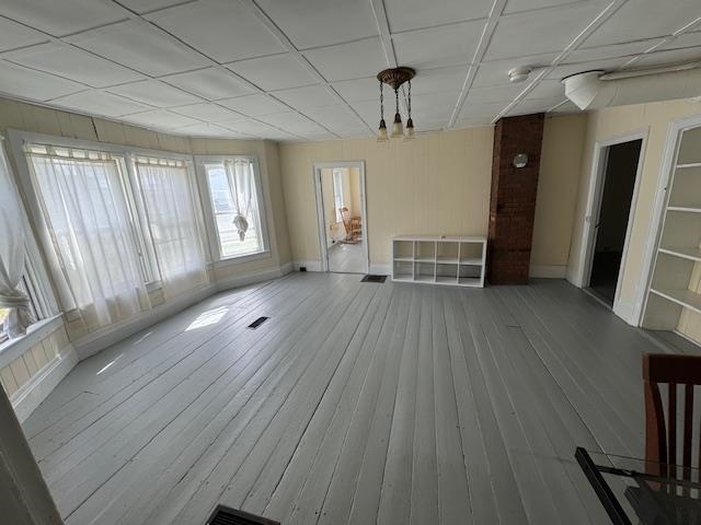 bay window dining room
