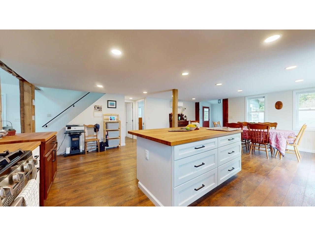 1447 Joyal Road