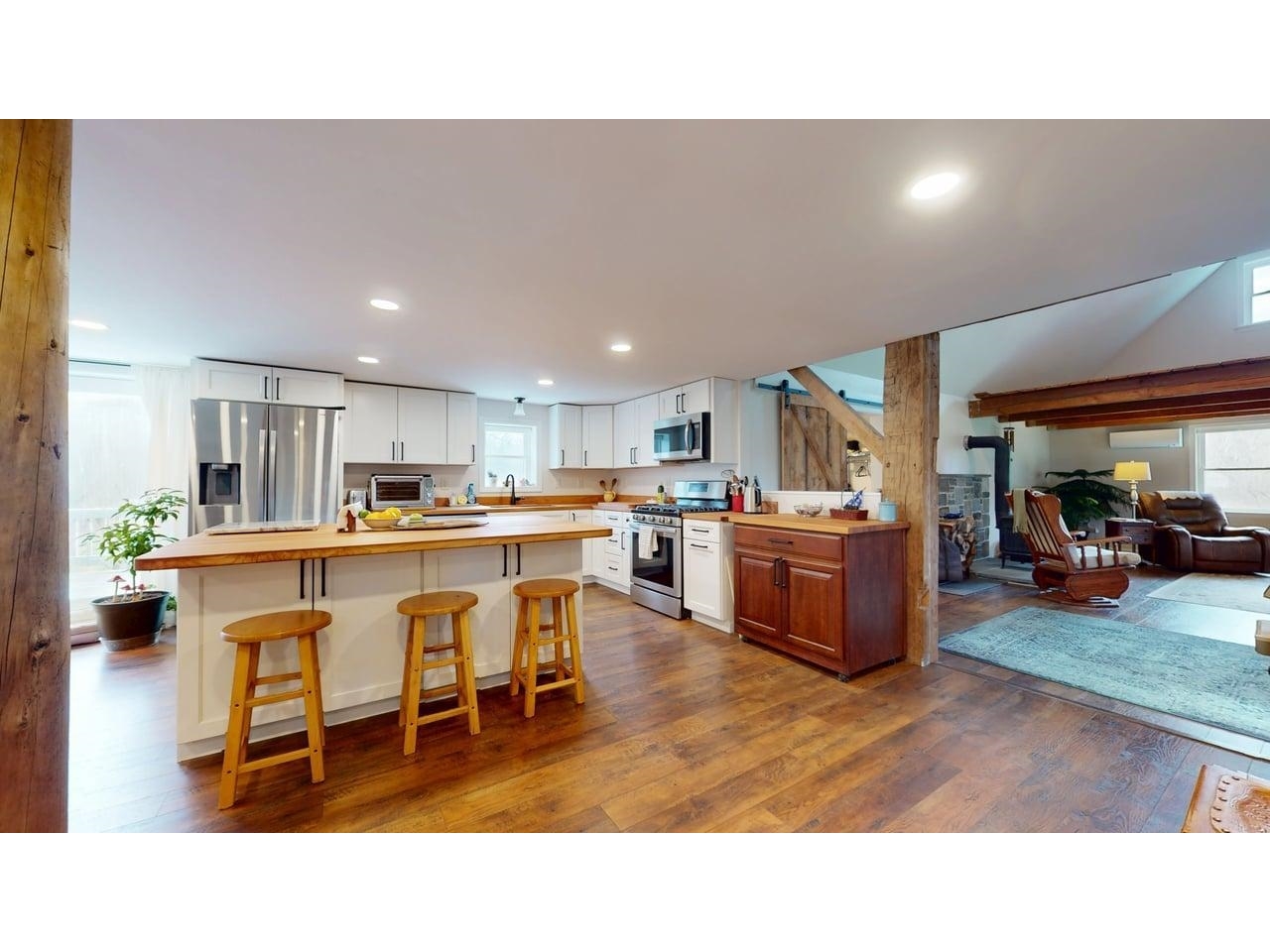 1447 Joyal Road