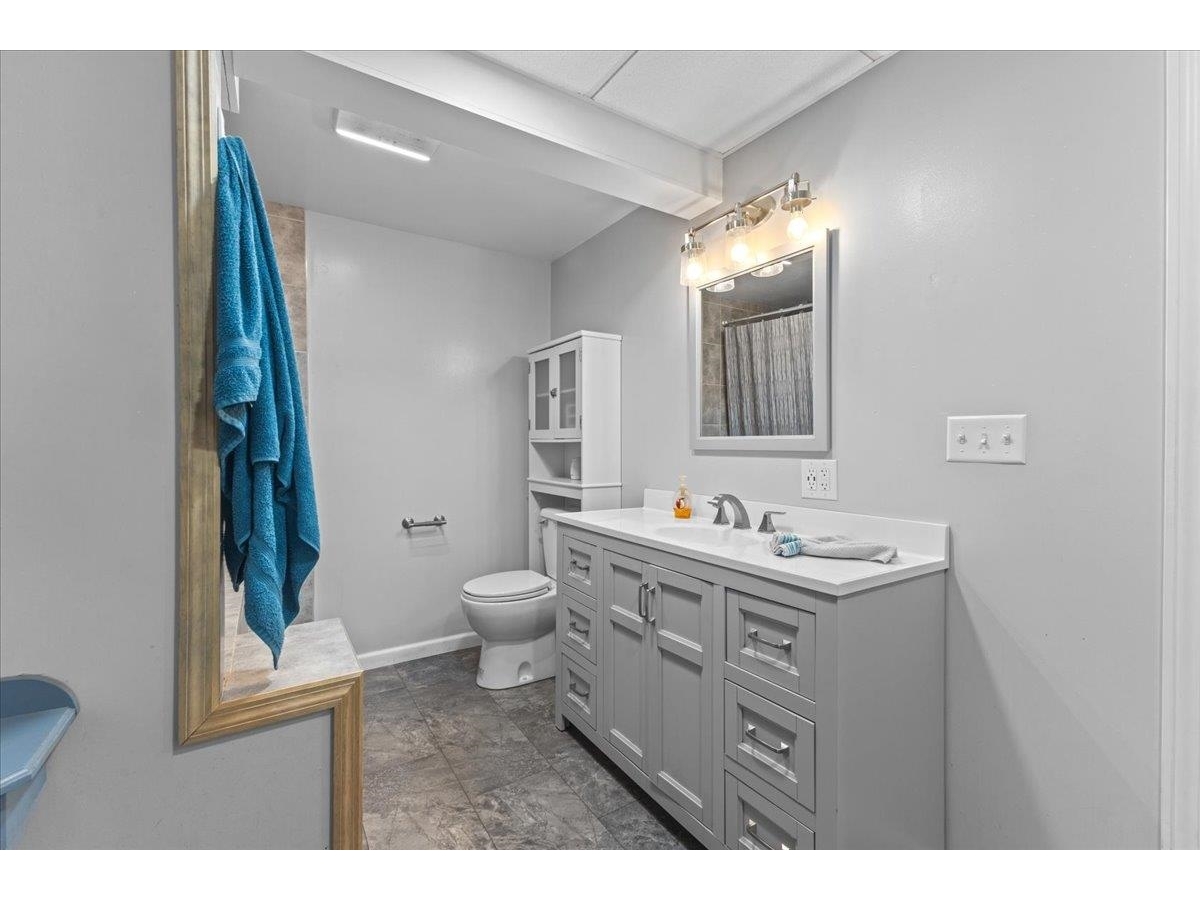 Full Bathroom in Basement