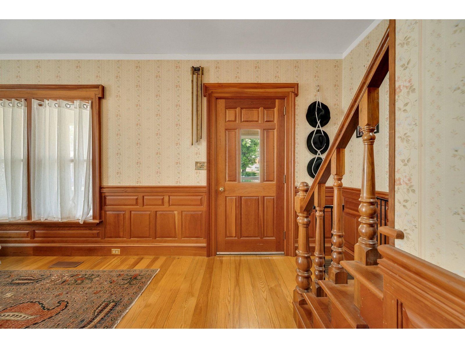 Door to enclosed front porch