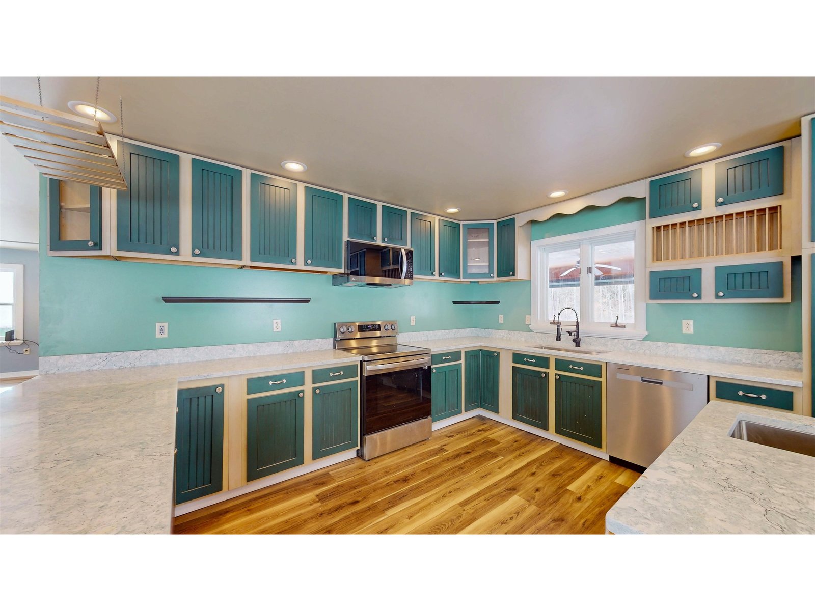 146 Hooker Road