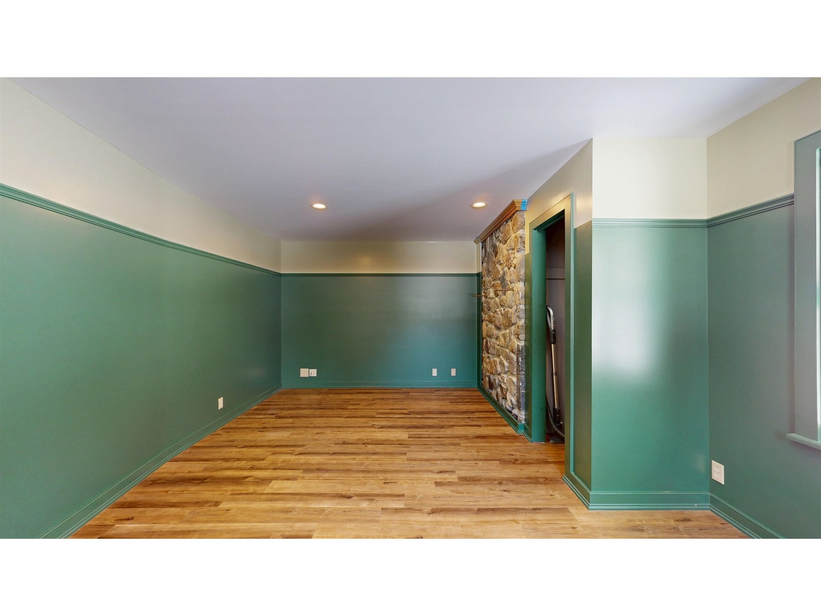 146 Hooker Road