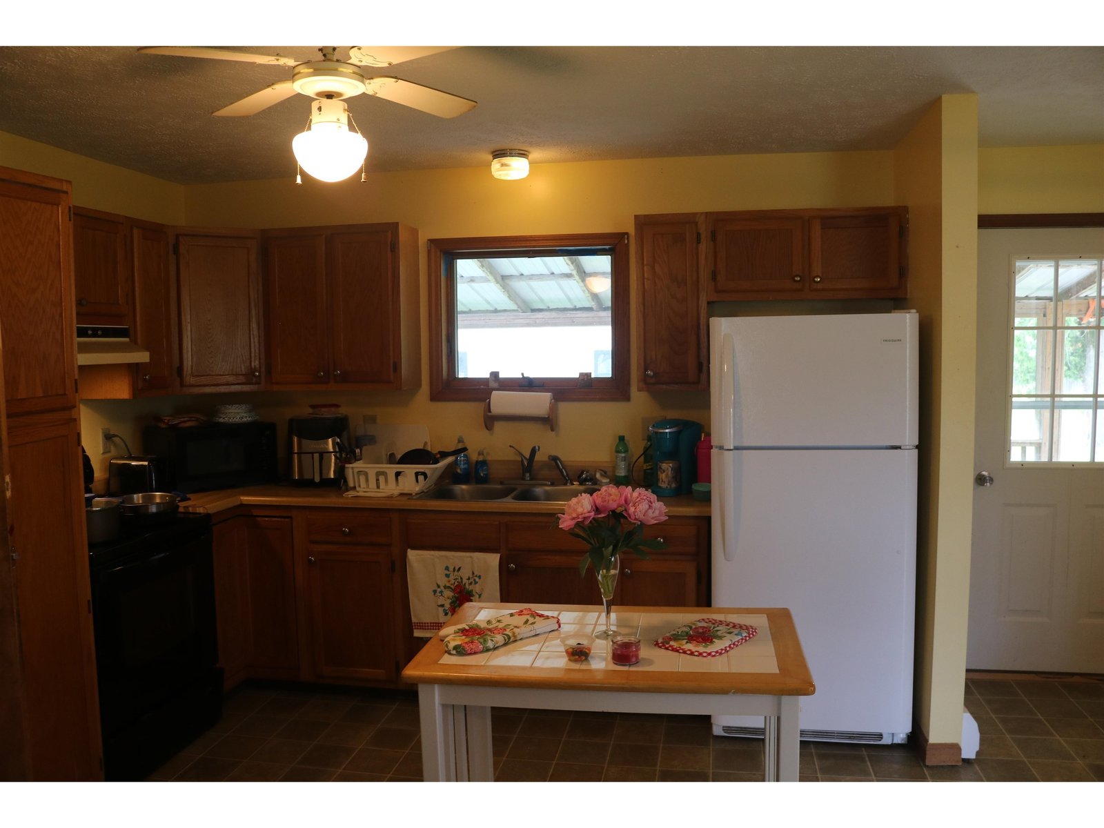 146 Parizo Street