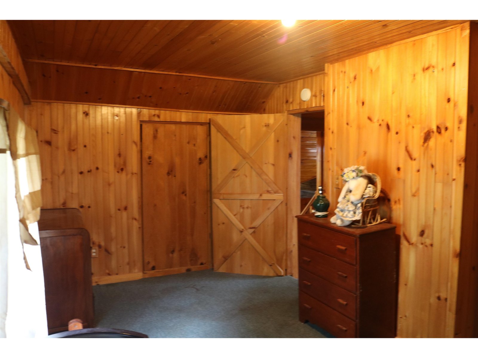 146 Parizo Street