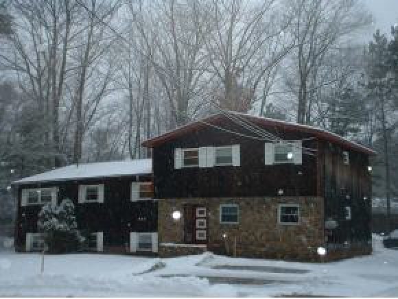 146 Sand Hill Rd