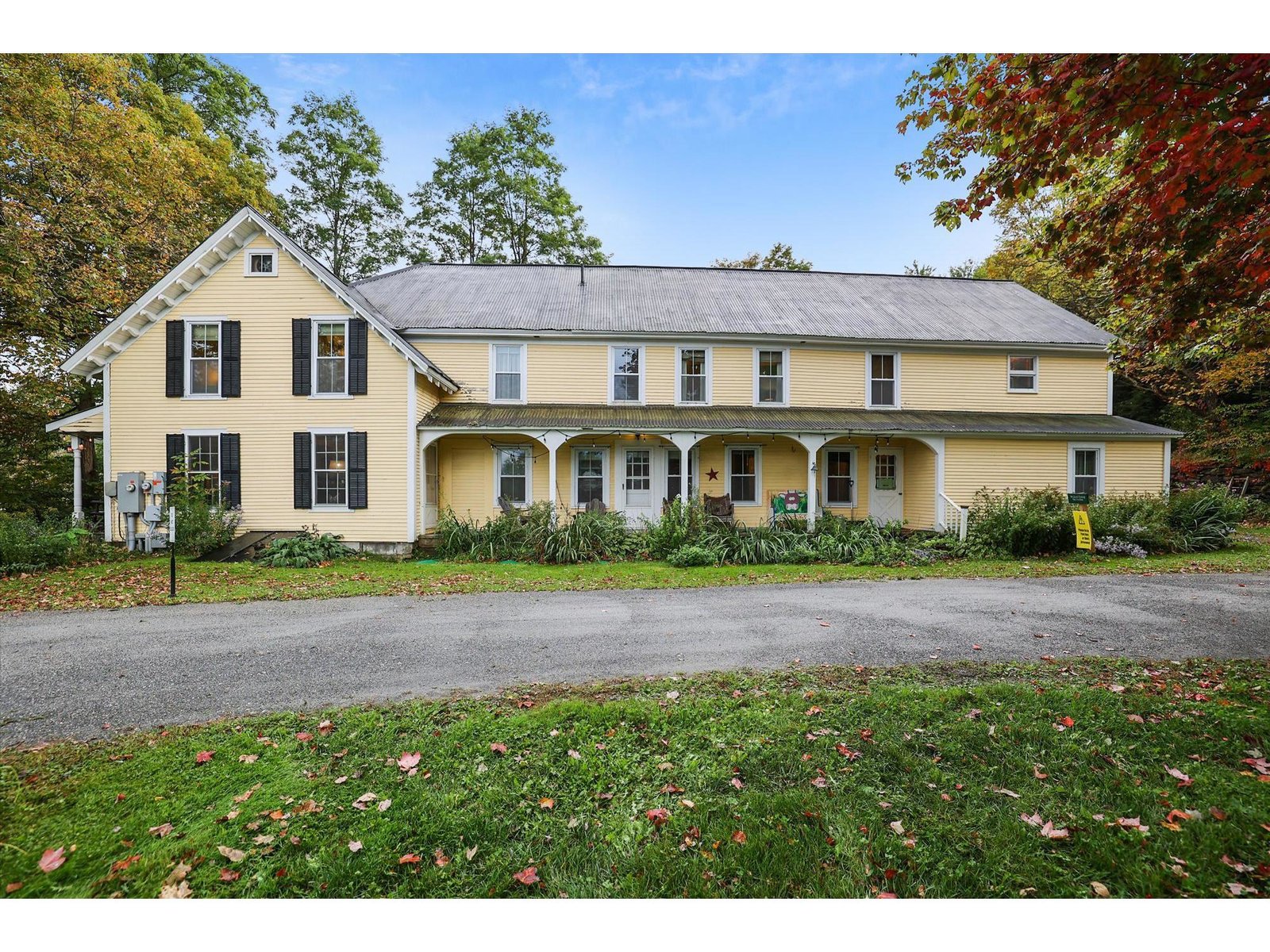 1460 Main Street