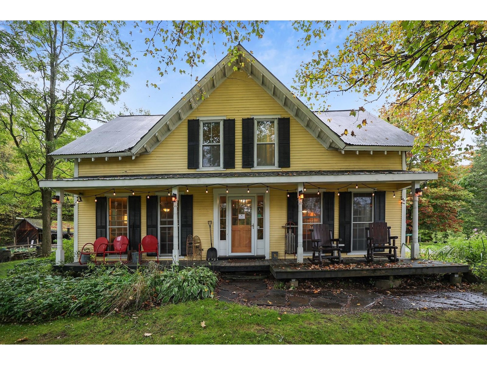 1460 Main Street