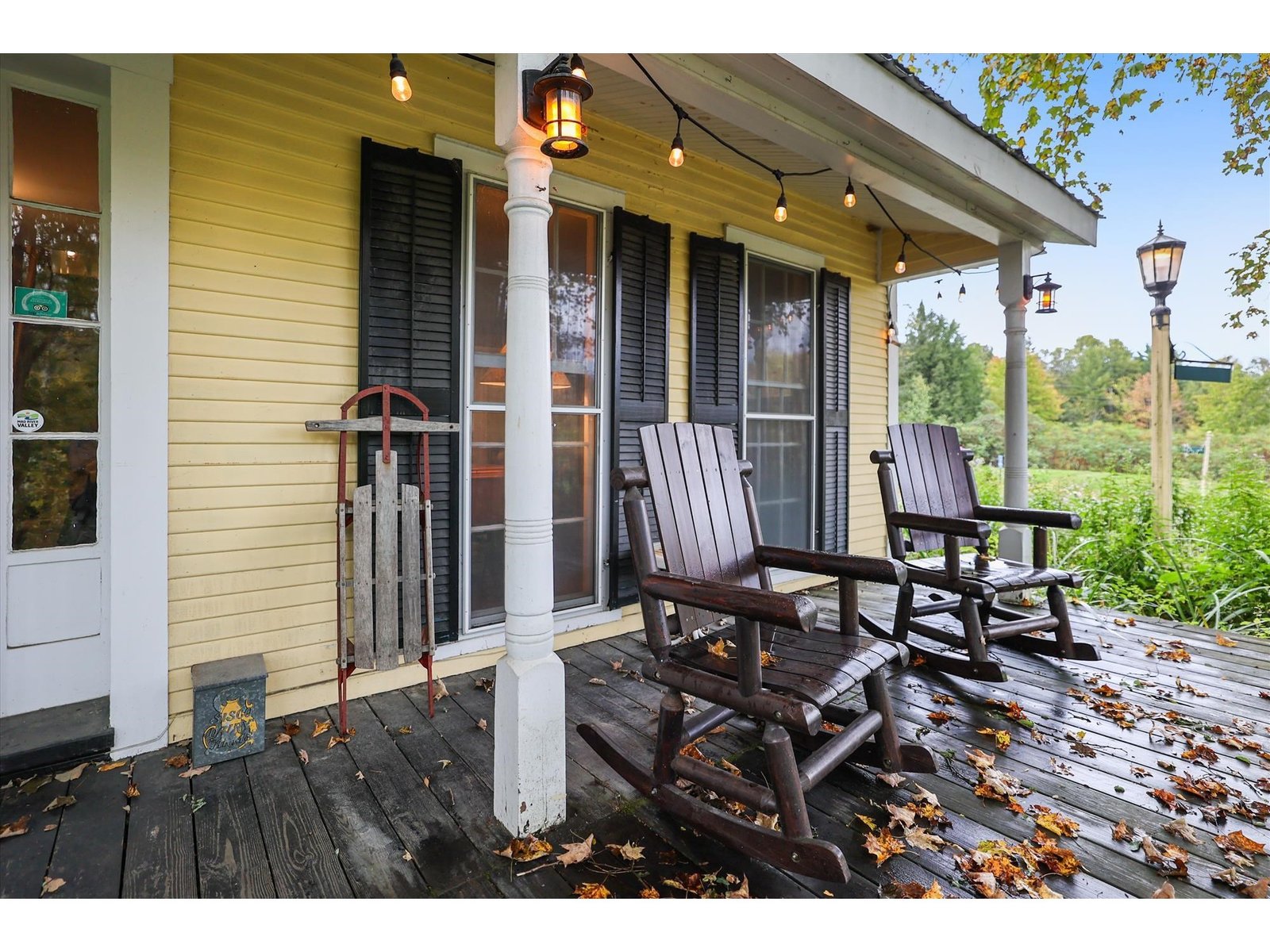 1460 Main Street