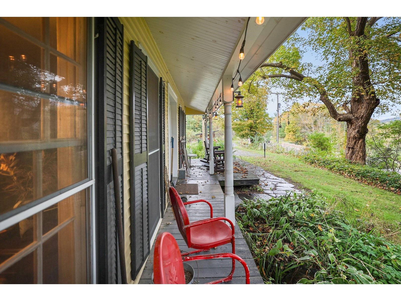 1460 Main Street