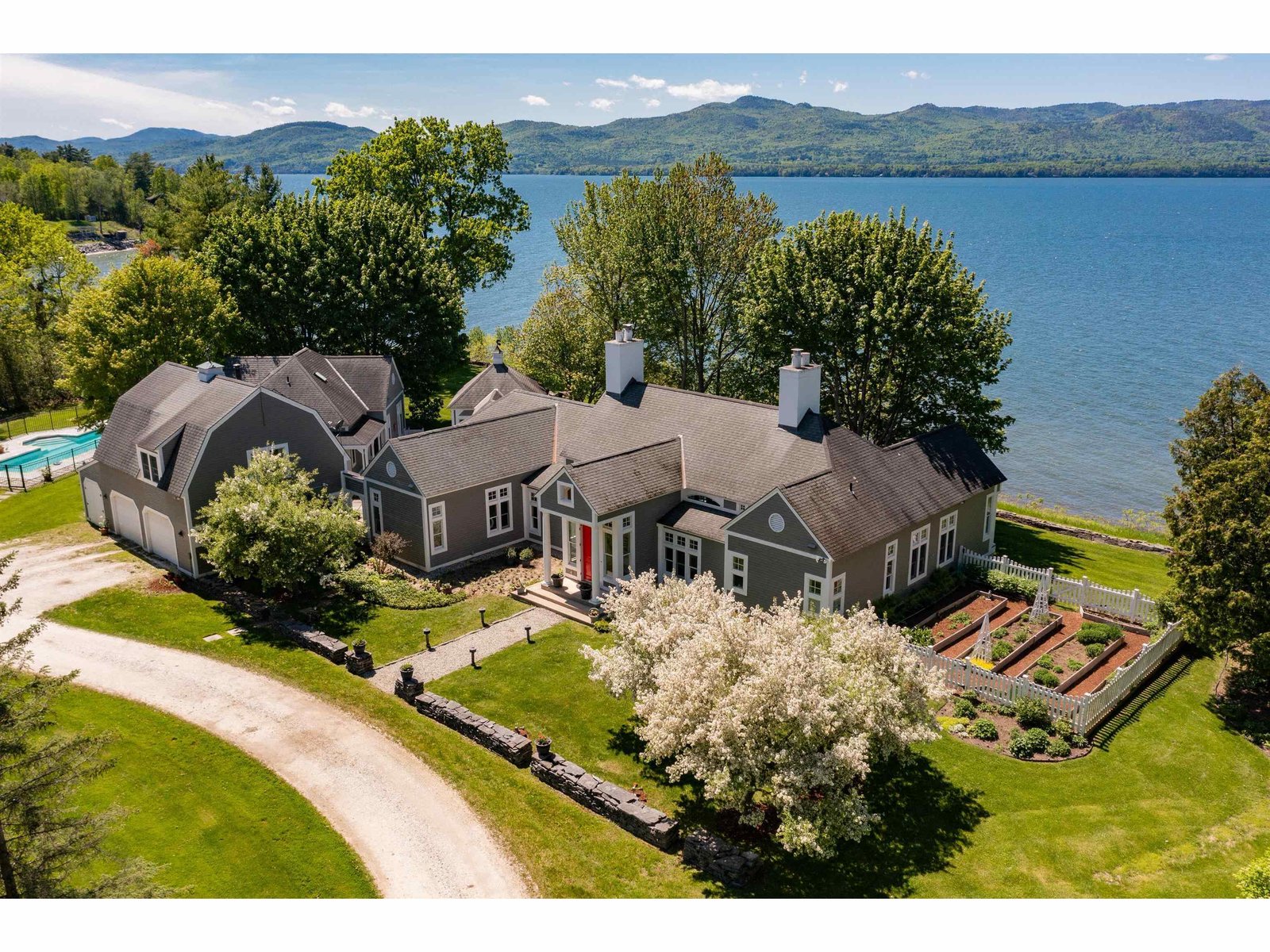 1462 Lake Road