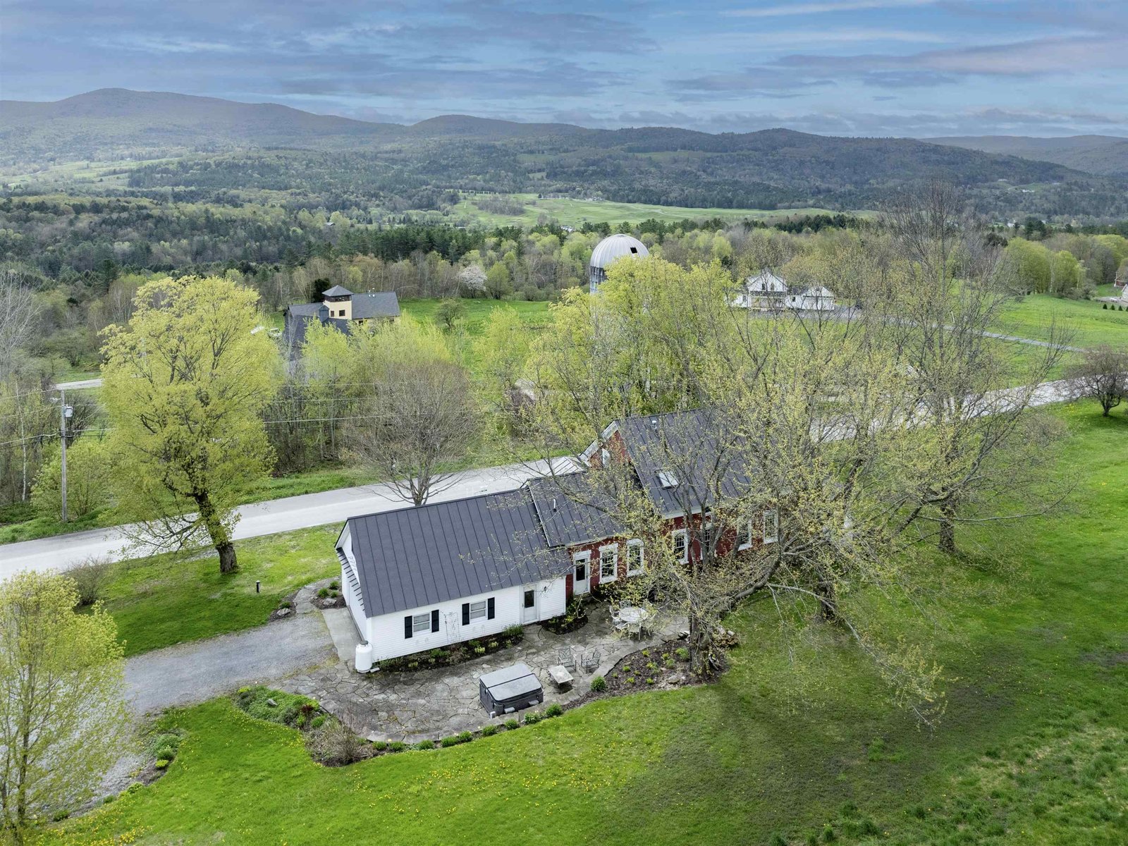1463 Blush Hill Road, Waterbury