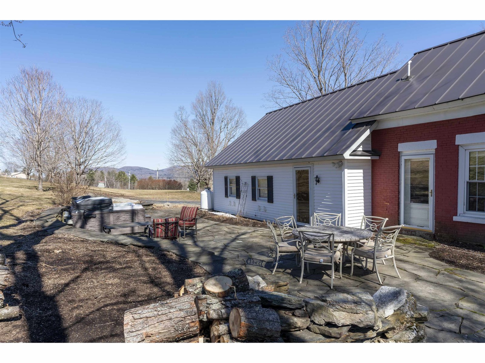 1463 Blush Hill Road