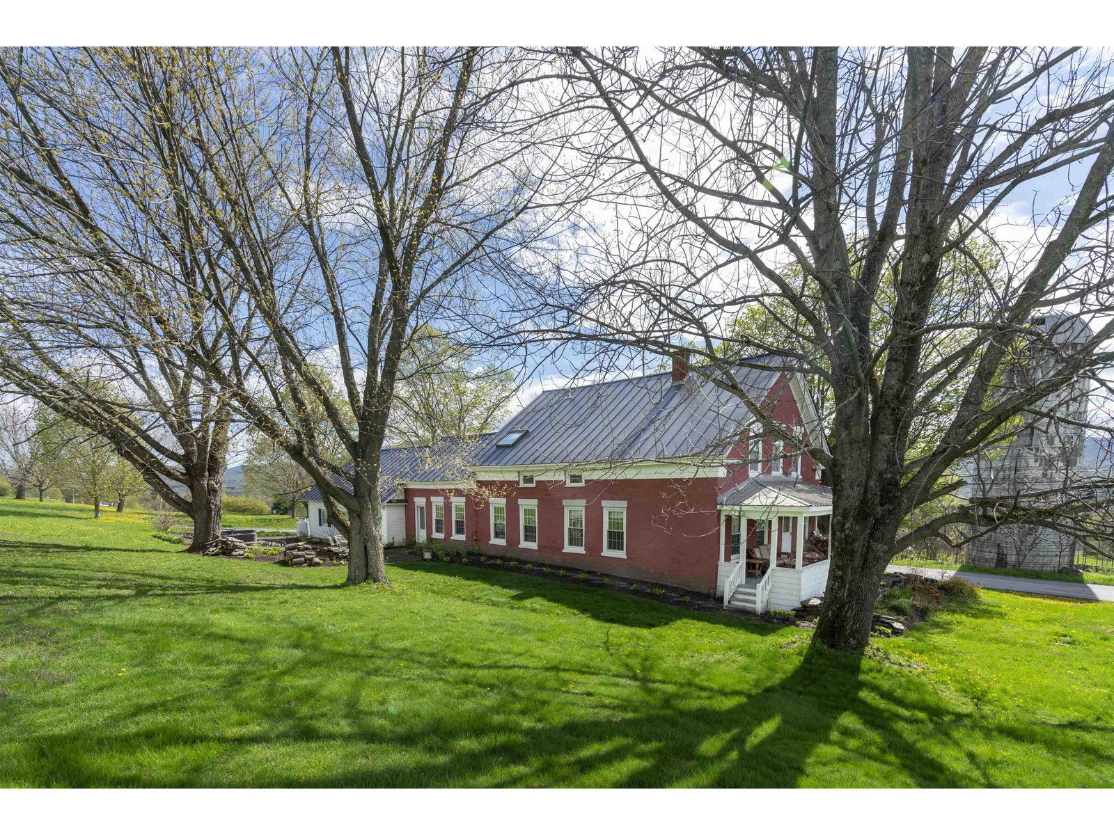 1463 Blush Hill Road