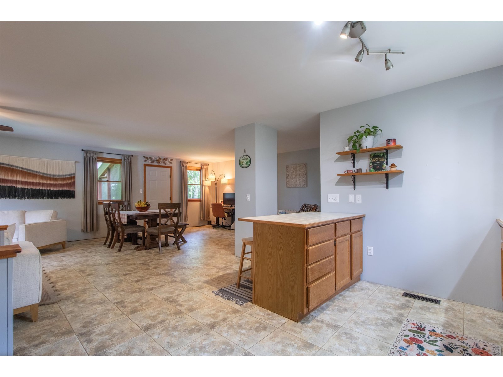 1463 Bushey Hill Road
