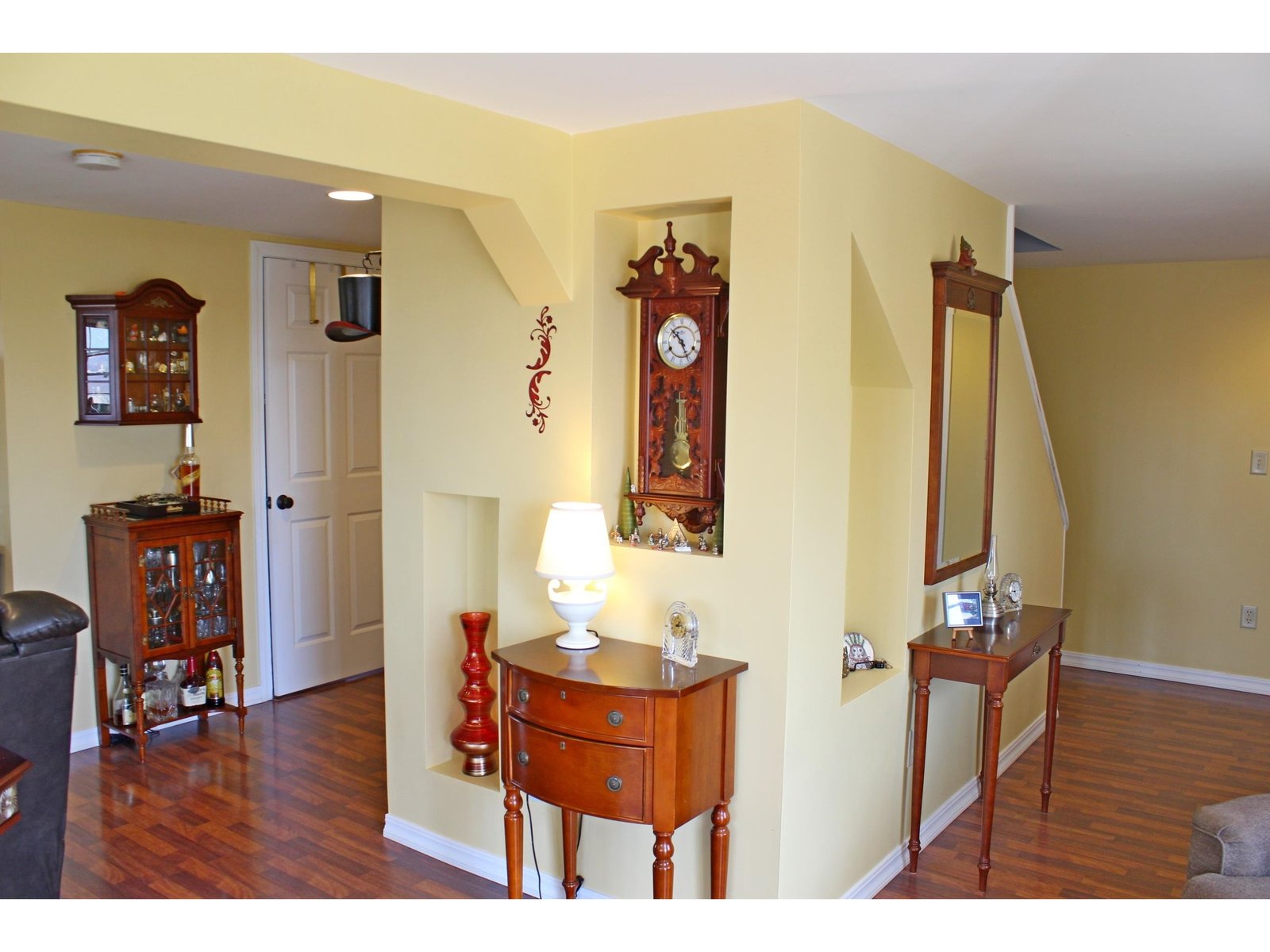 Living room Unit B