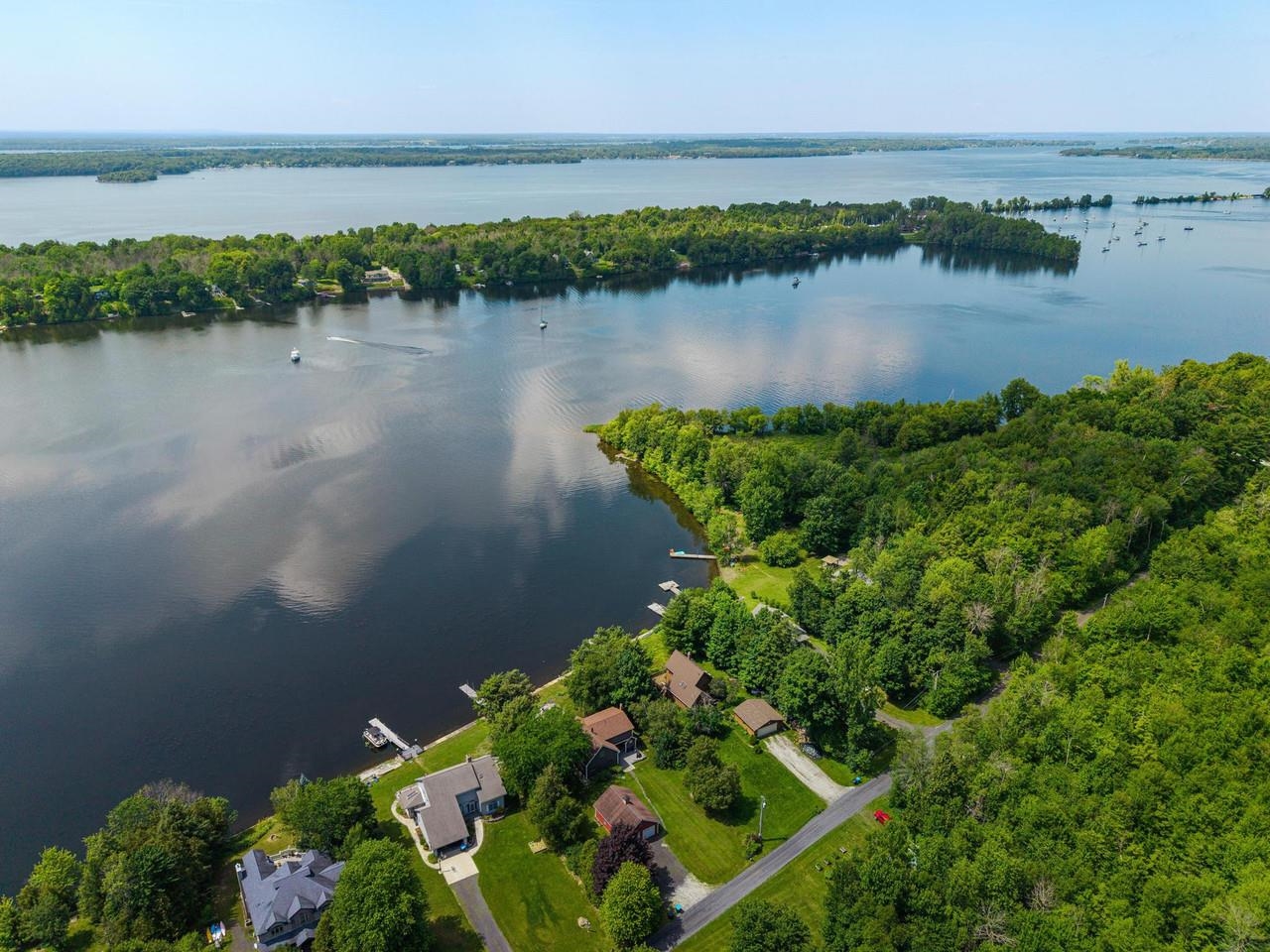 Broad lake entrance