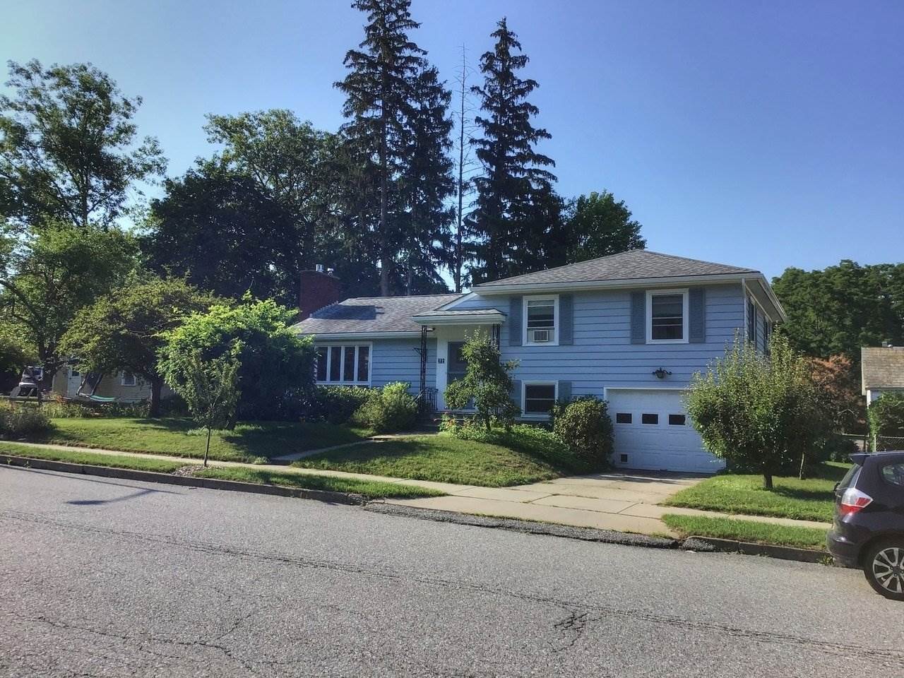 147 Birchcliff Parkway