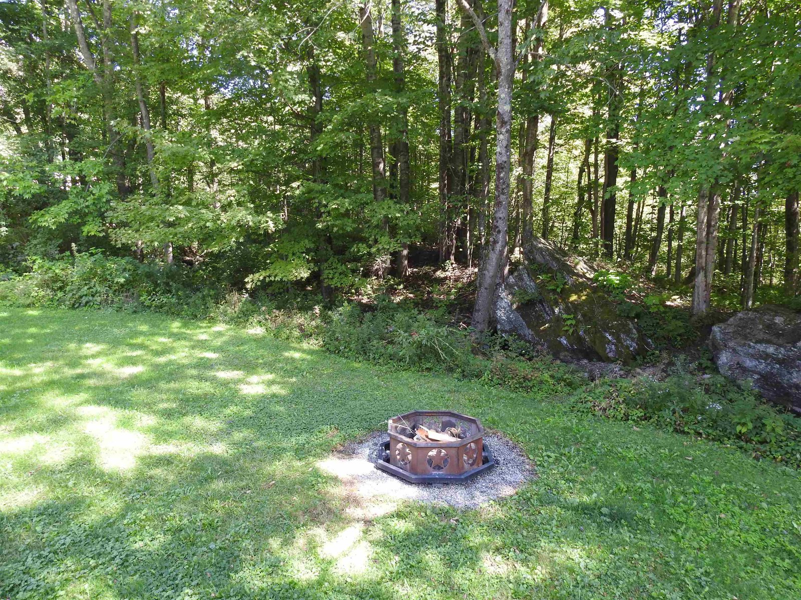 Side lawn on left side of house