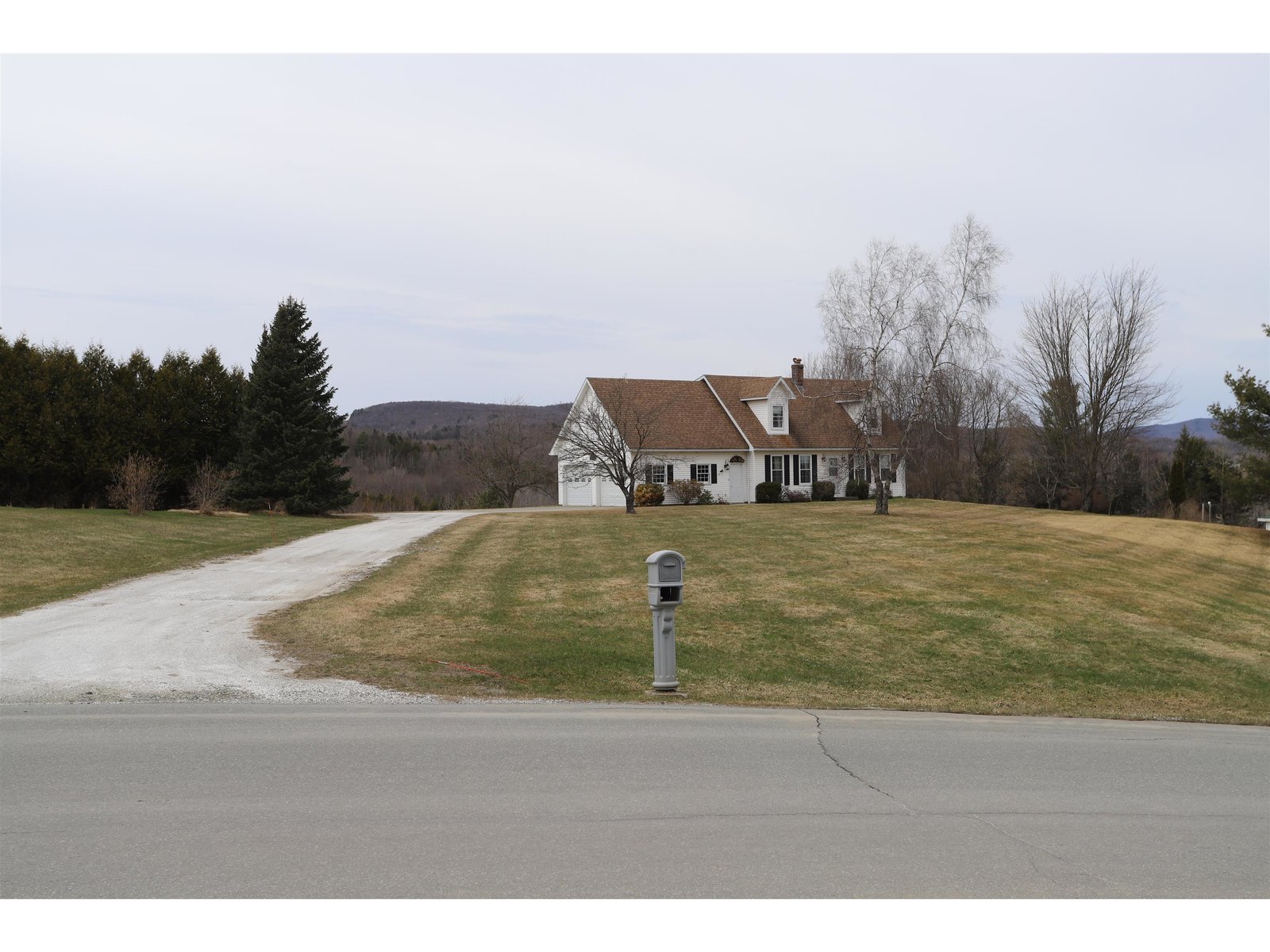 148 Memphremagog Views
