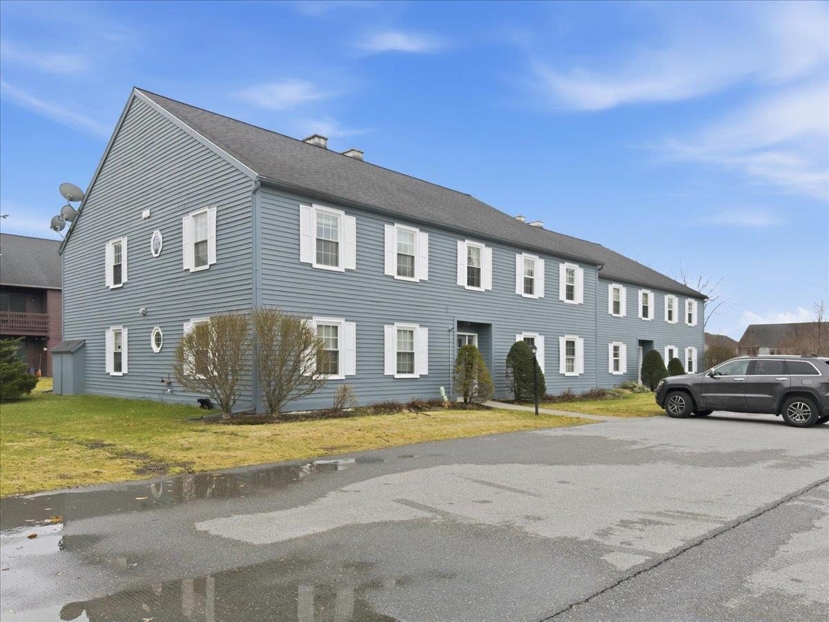 148 N Twin Oaks Terrace, Unit 148