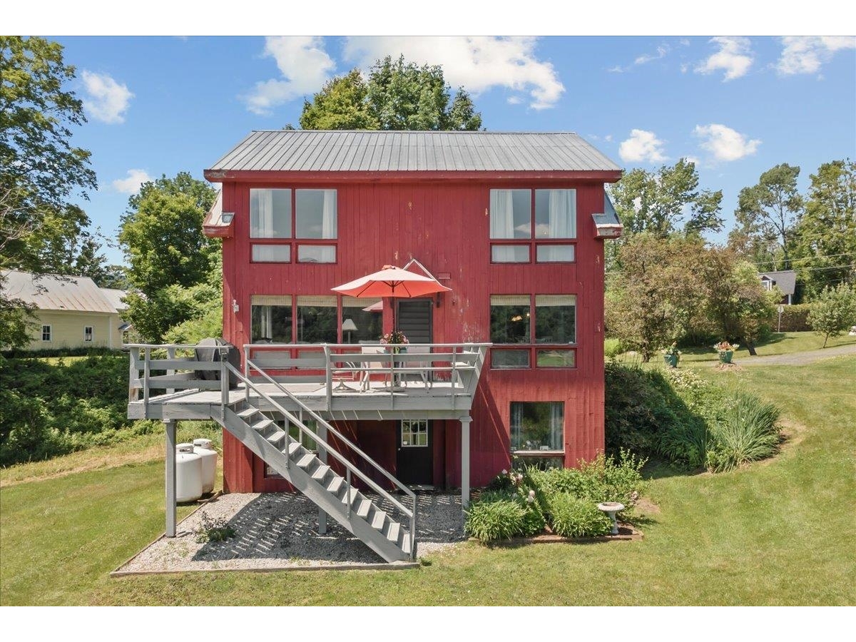 1487 River Road