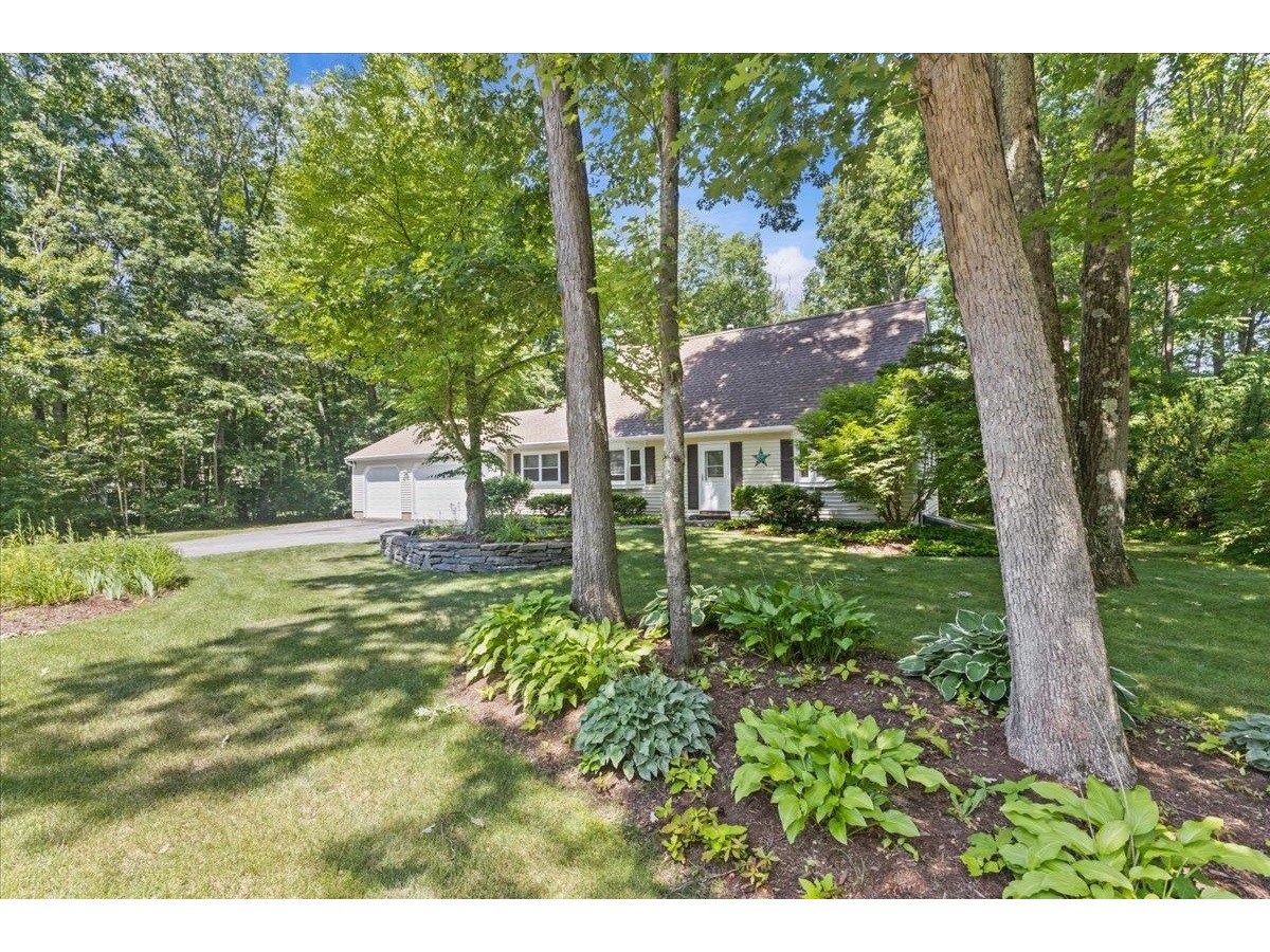 149 Oak Circle