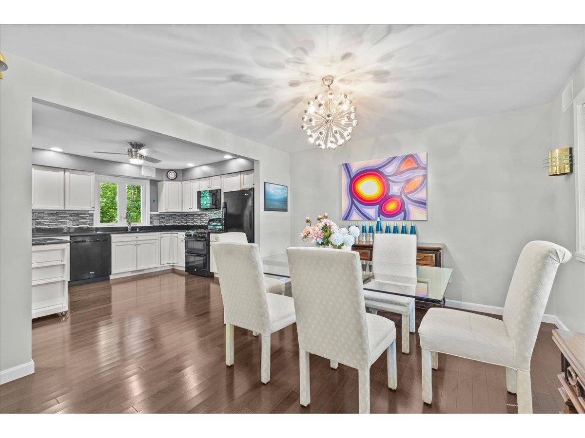 149 Oak Circle