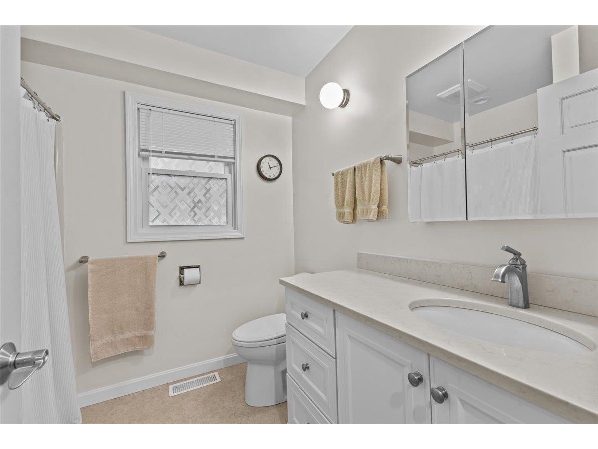 149 Oak Circle