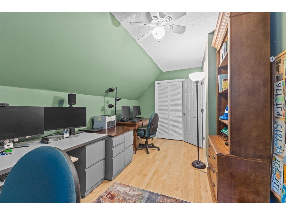 149 Oak Circle
