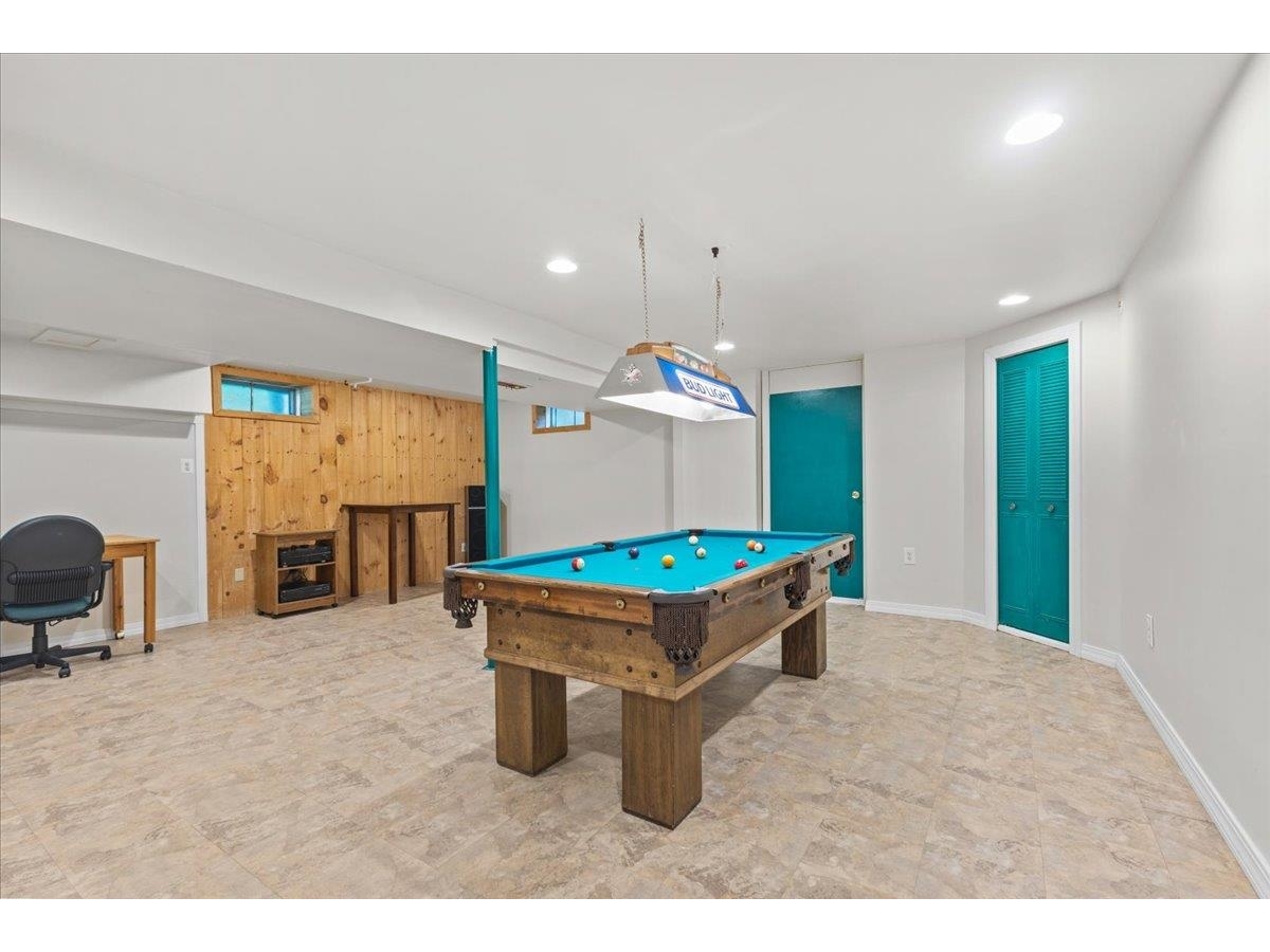149 Oak Circle