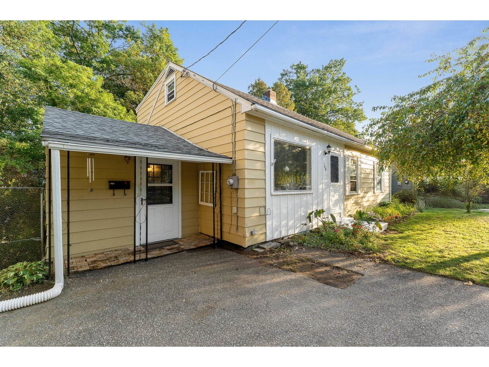 149 Woodbury Road