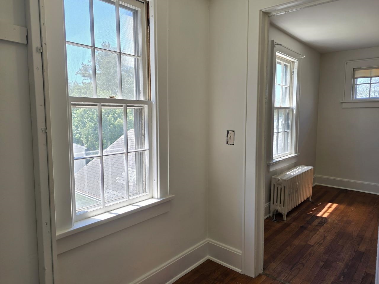 Walk-in w/Natural Light