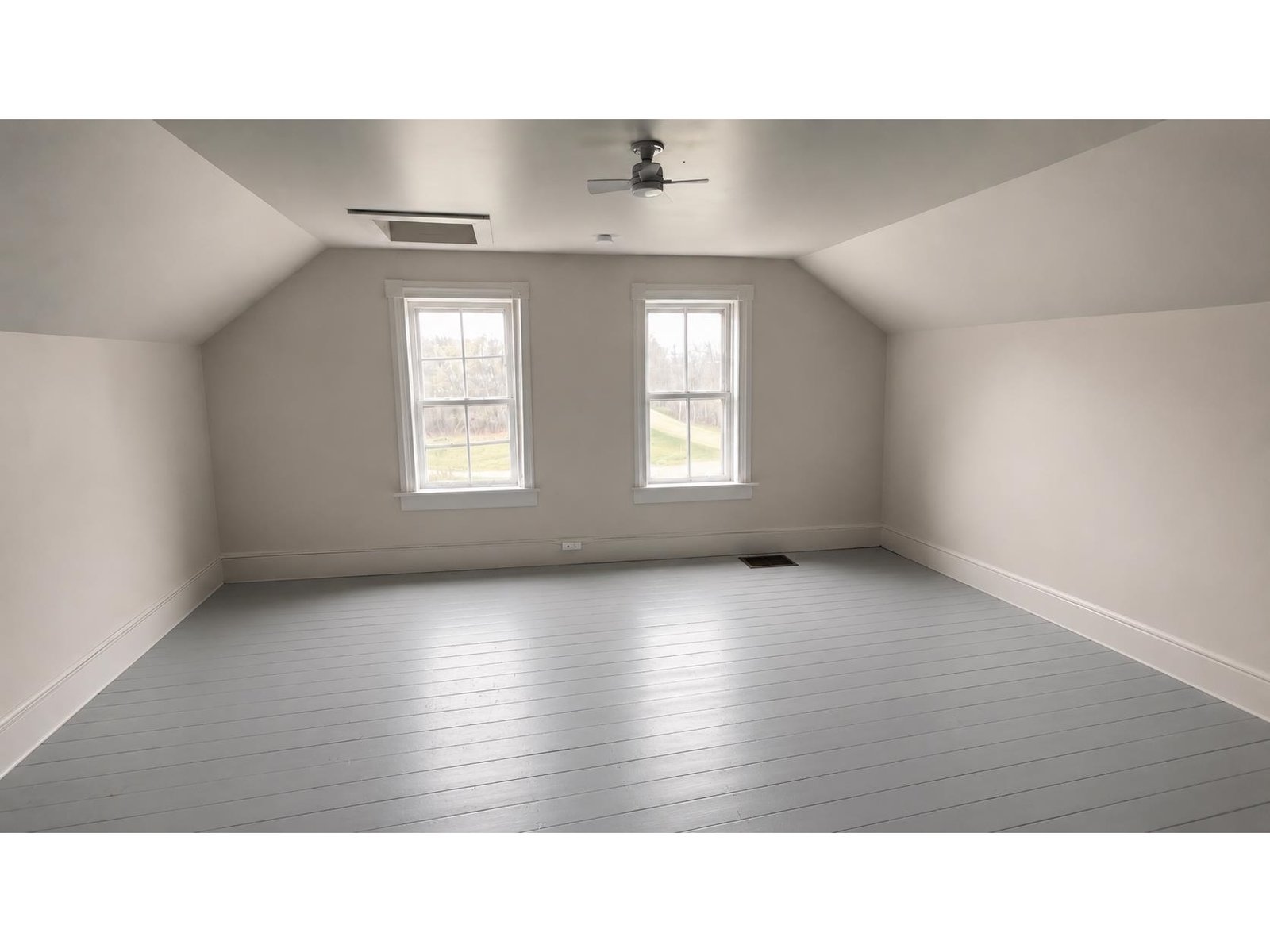 15 Daniels Road W