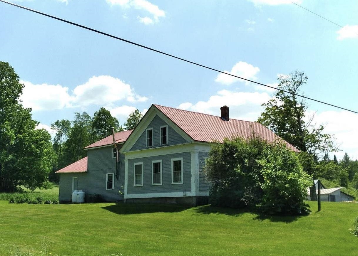 15 Daniels Road W