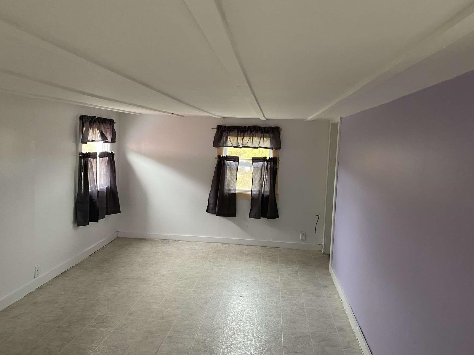 15 Daniels W Road