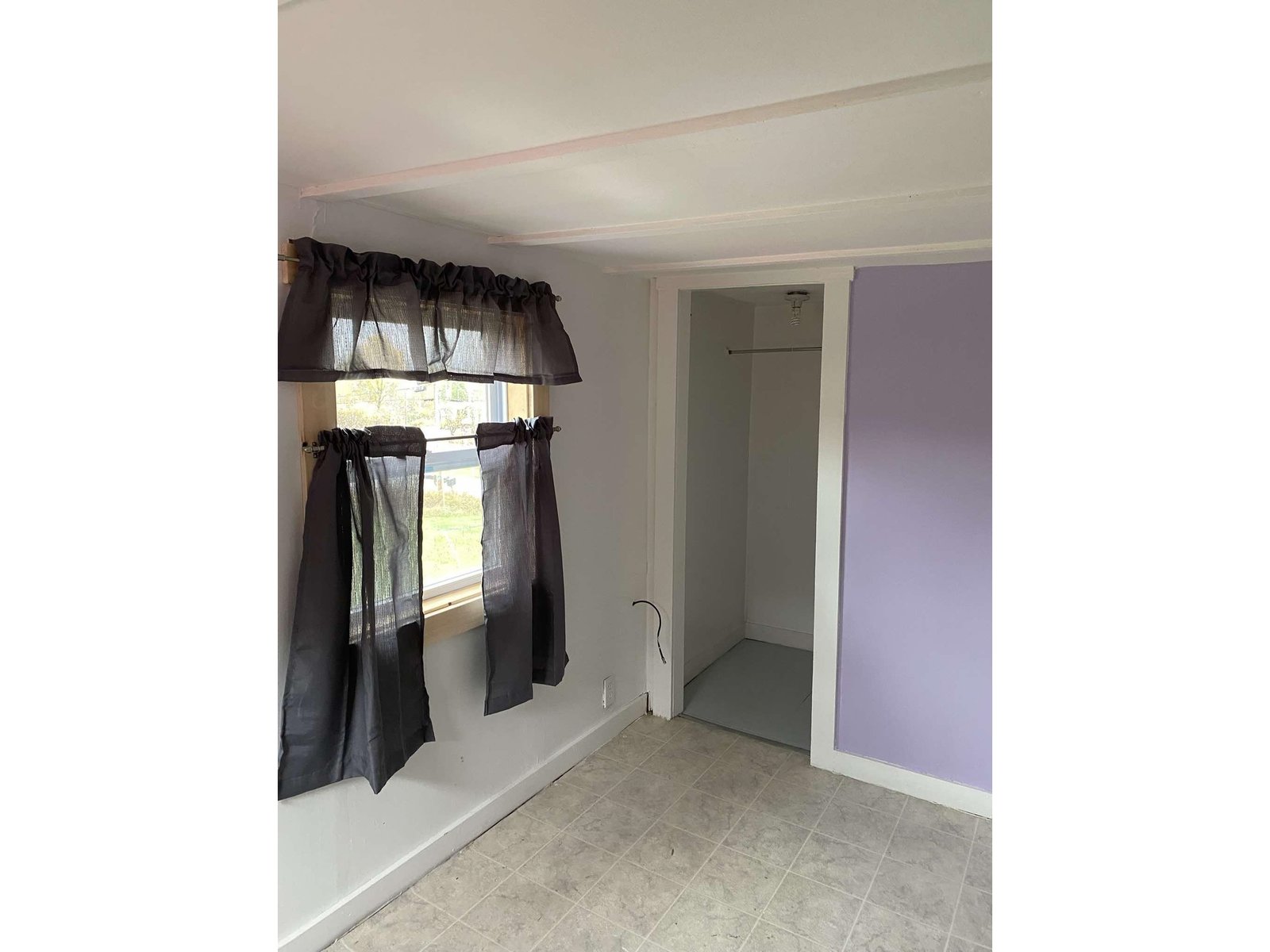 15 Daniels W Road