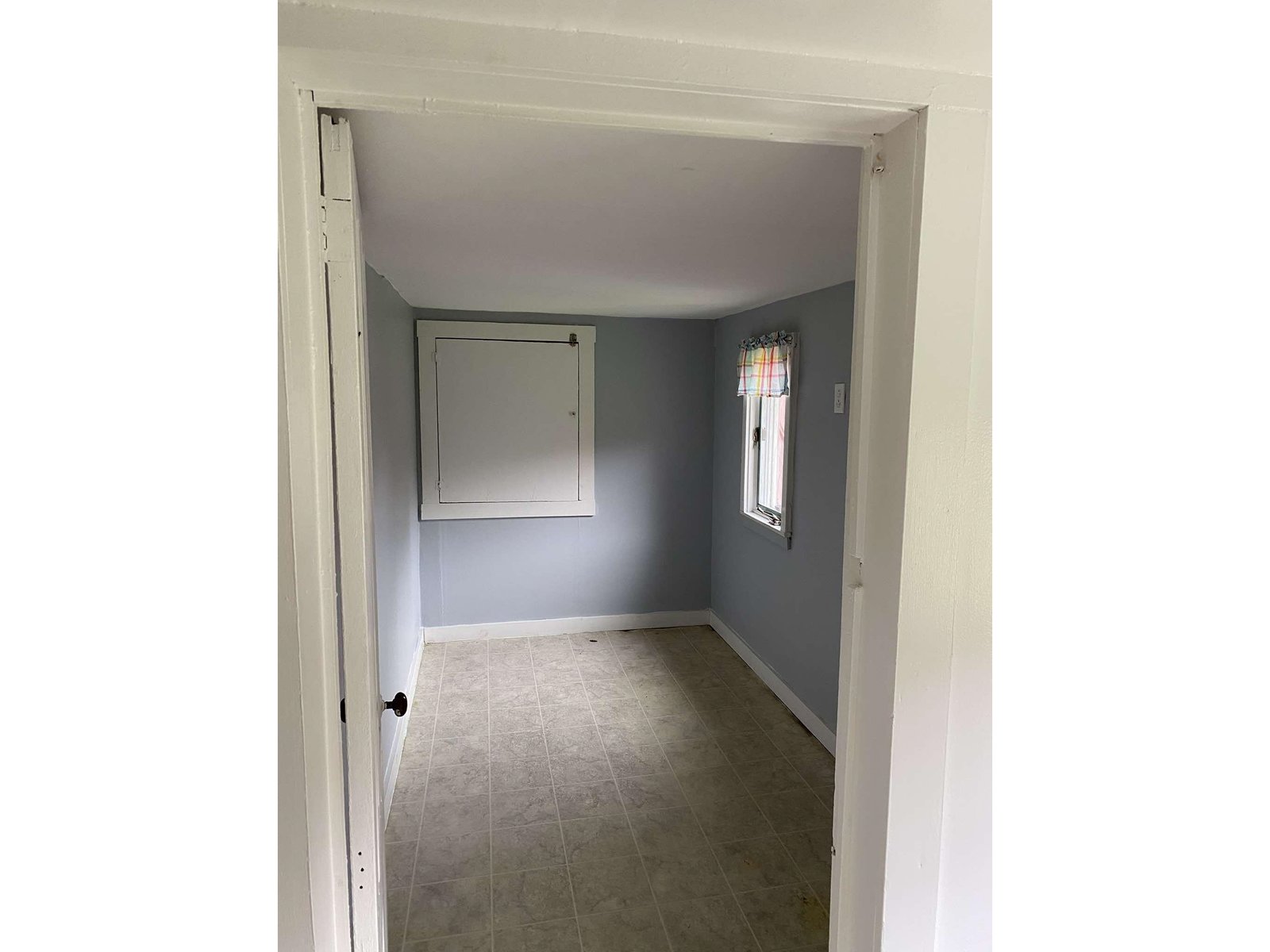 15 Daniels W Road