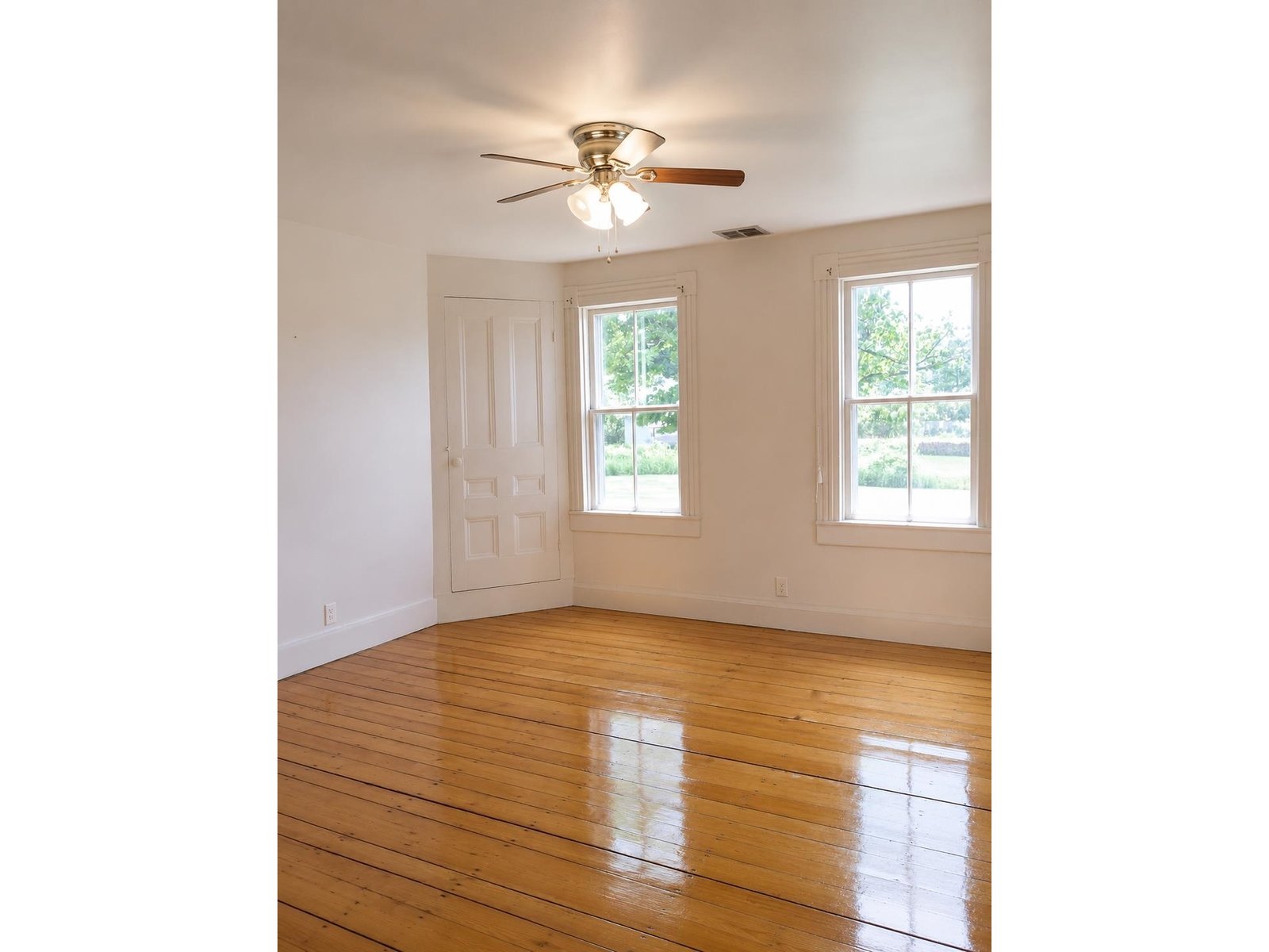 15 Daniels W Road