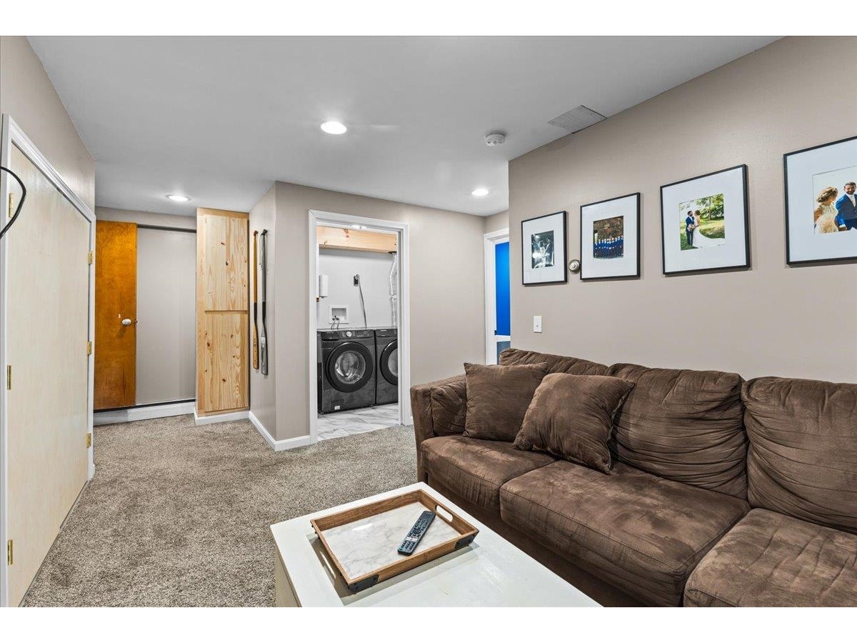 15 Grandview Terrace