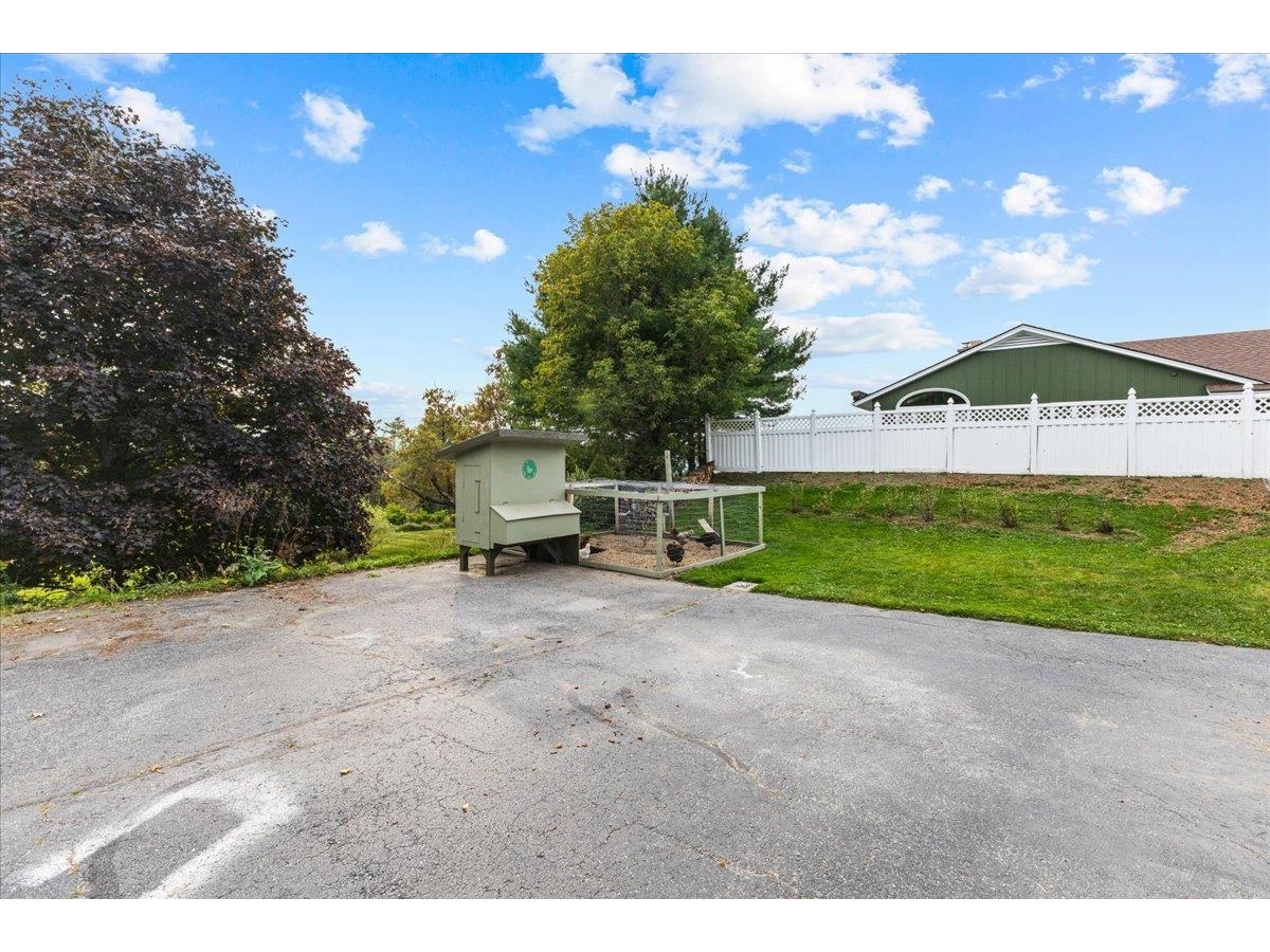 15 Grandview Terrace