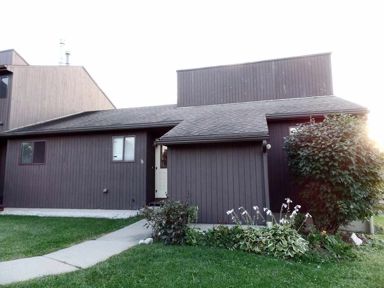 15 Middlesex Green