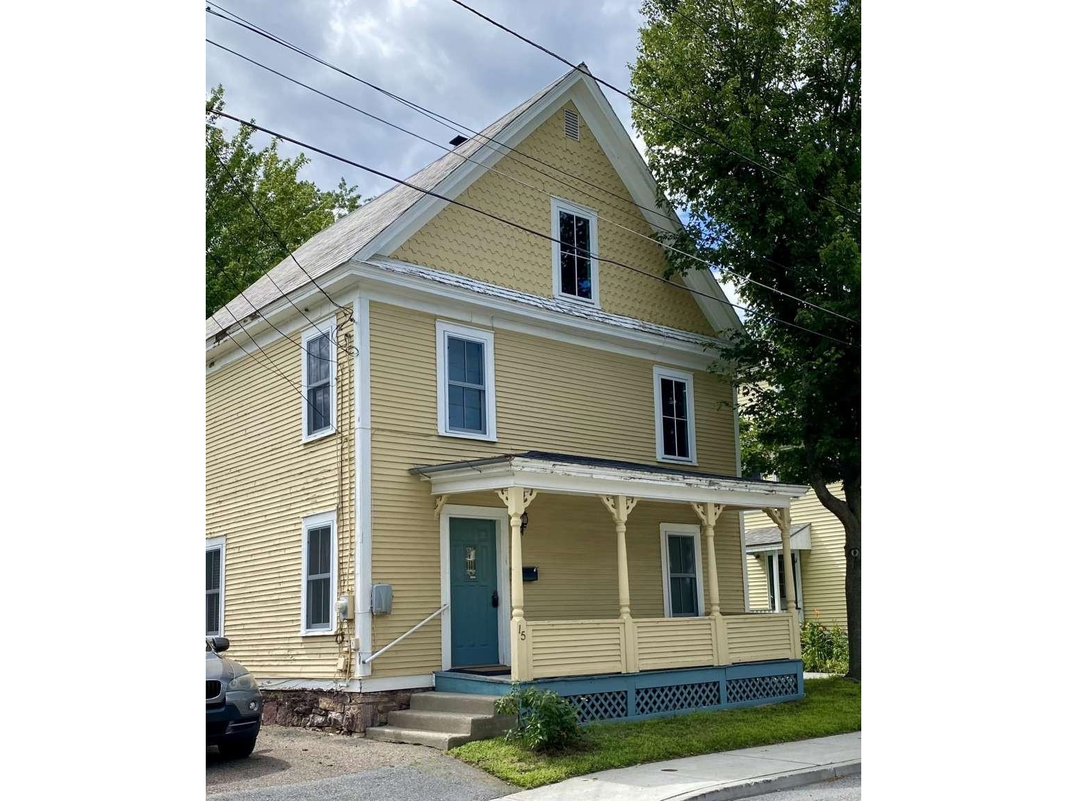 15 Nash Place
