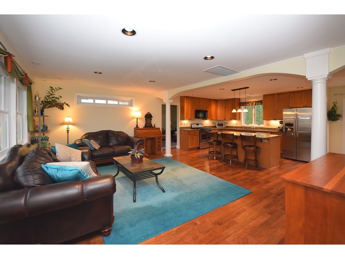 15 Oak Creek Drive