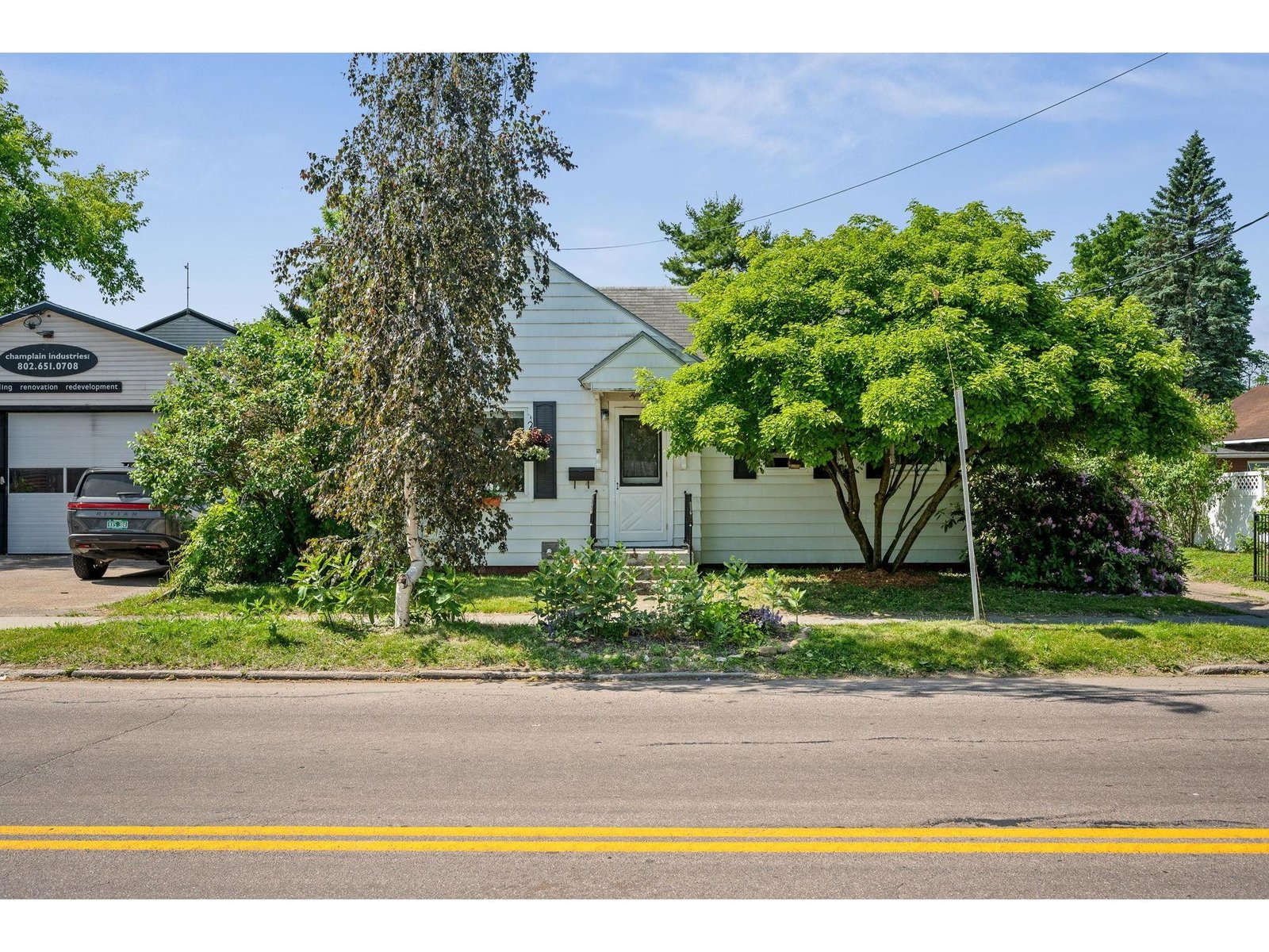 15 Oak Street