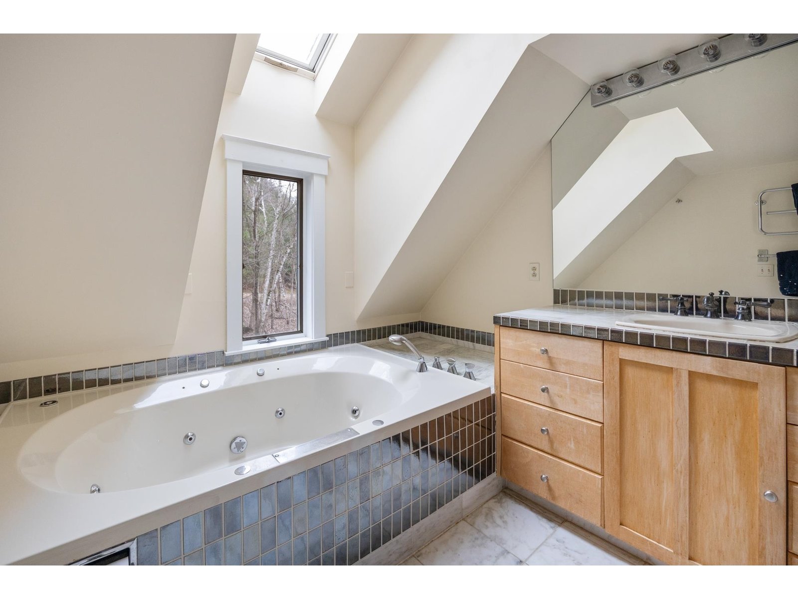 15 Plateau Road