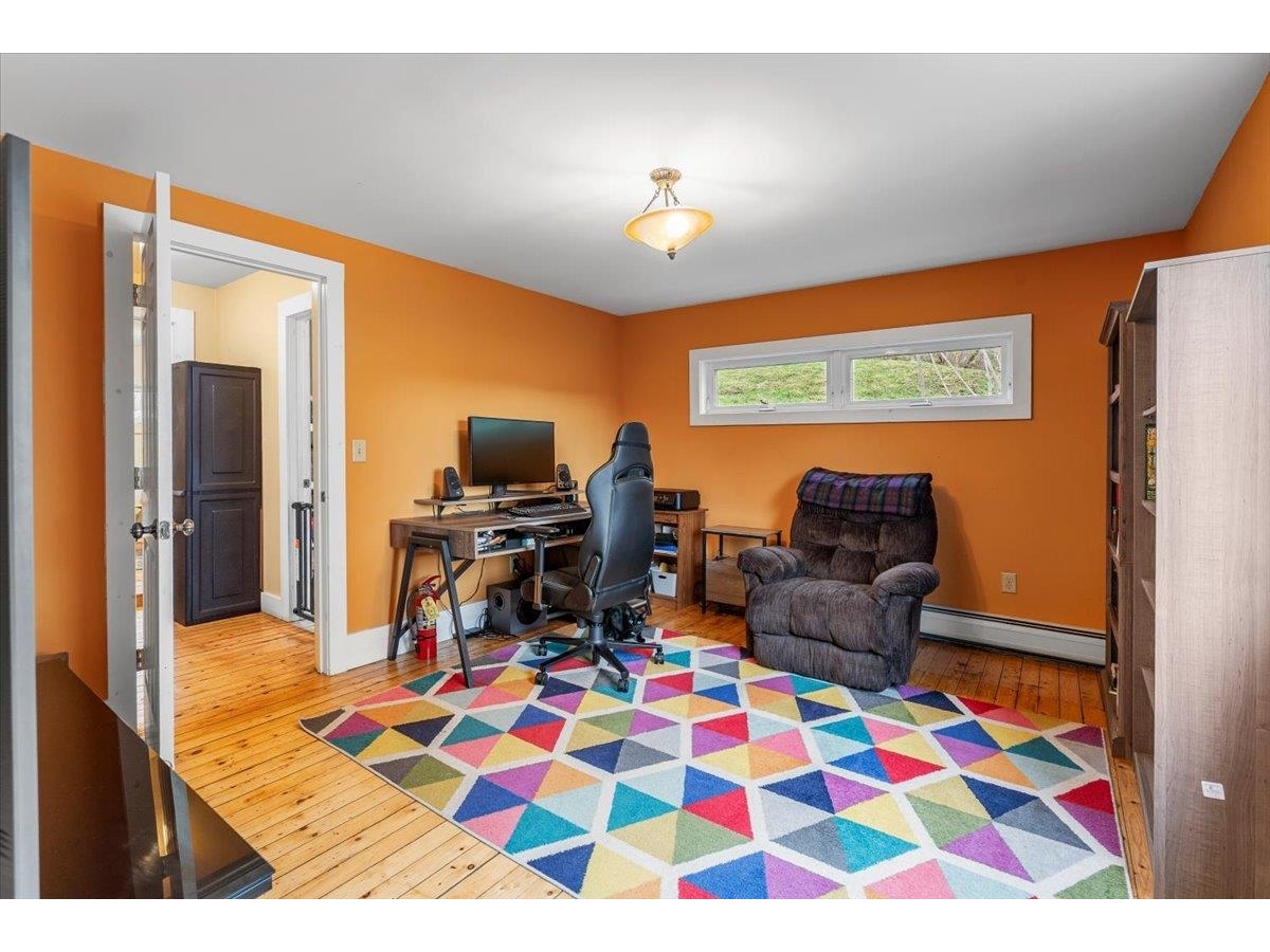 1st floor Office
